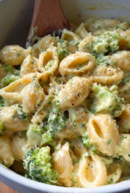 Delicious one pot healthy broccoli mac and cheese with vibrant green broccoli