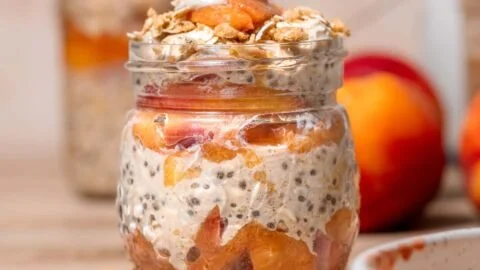 Creamy Peach Overnight Oats